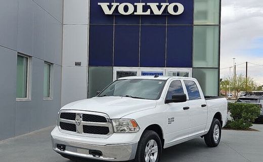 2022 Ram 1500 SLT