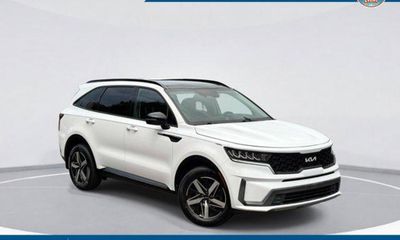 2023 Kia Sorento S