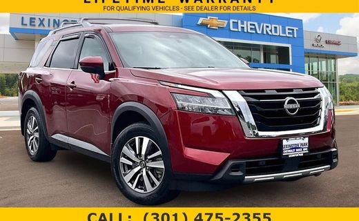 2024 Nissan Pathfinder SL
