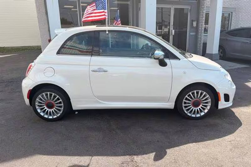 2018 Fiat 500 — a typically priced live listing