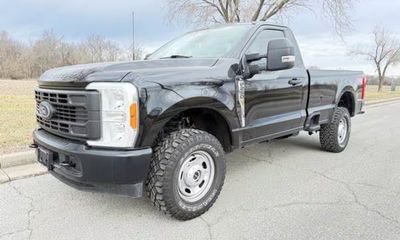2023 Ford F-250 XL LB