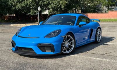 2023 Porsche 718 Cayman GT4