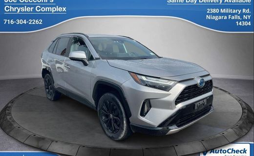 2022 Toyota RAV4 SE