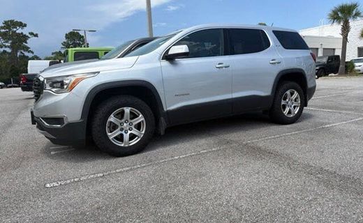 2018 GMC Acadia SLE 1