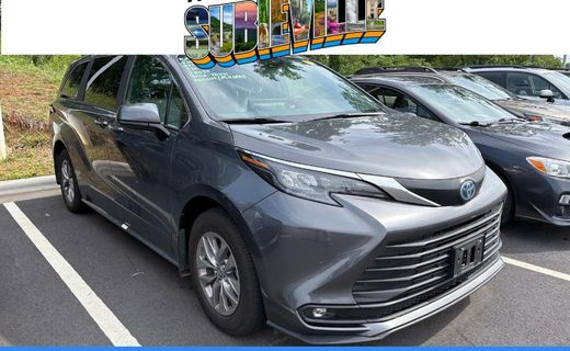 2025 Toyota Sienna XLE