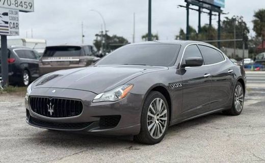 2016 Maserati Quattroporte Essence