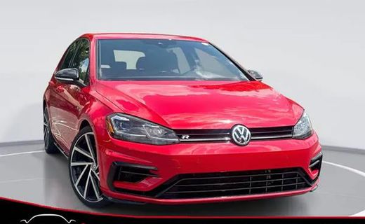 2018 Volkswagen Golf R Base