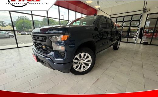 2022 Chevrolet Silverado Custom