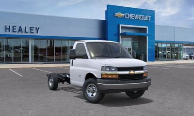 2026 Chevrolet Express 3500 Cutaway 139