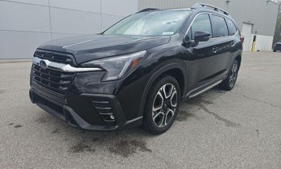 2023 Subaru Ascent Limited 7 ES