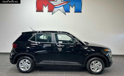 2026 Hyundai Venue SE