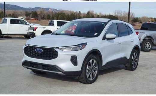 2025 Ford Escape Platinum