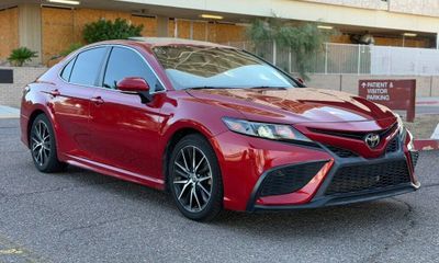 2021 Toyota Camry SE