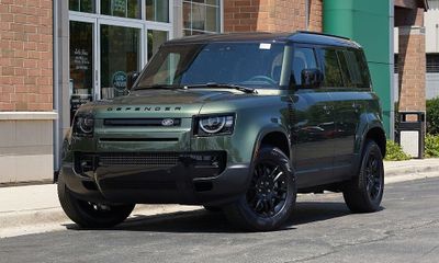 2026 Land Rover Defender 110 S