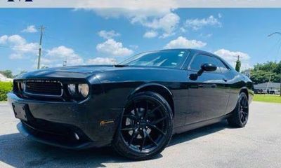 2014 Dodge Challenger Base