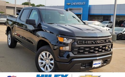 2026 Chevrolet Silverado Custom