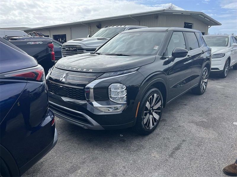 2026 Mitsubishi Outlander — a typically priced live listing