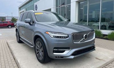2020 Volvo XC90 Inscription