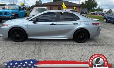 2020 Toyota Camry SE
