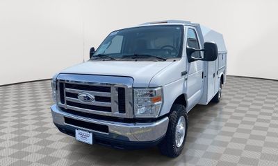 2016 Ford E-Series Chassis E 350 SD