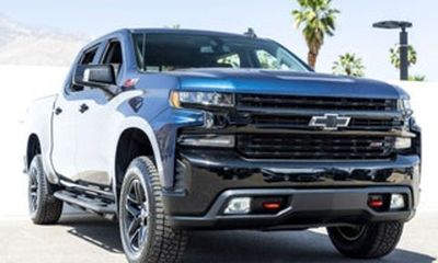 2022 Chevrolet Silverado Trail Boss Custom
