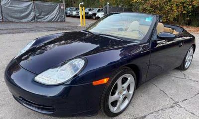 2000 Porsche 911 Cabrio