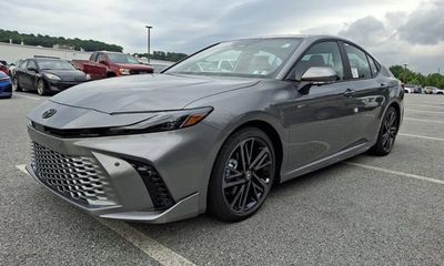2026 Toyota Camry SE