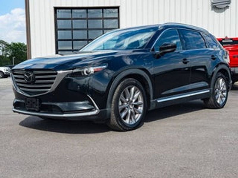 2020 Mazda CX-9 — a typically priced live listing