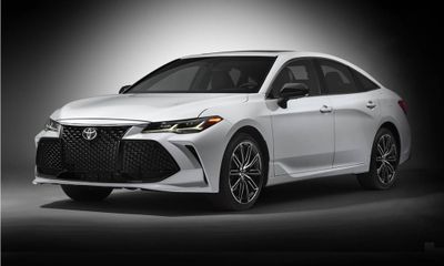 2021 Toyota Avalon Limited Clearance Back