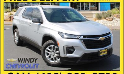 2022 Chevrolet Traverse LS