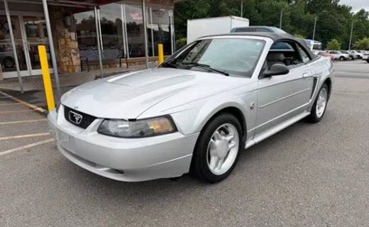 2004 Ford Mustang