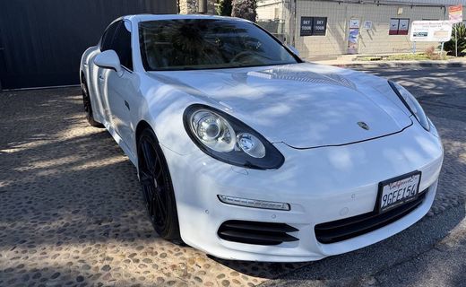 2016 Porsche Panamera