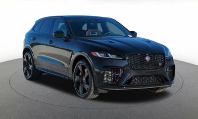 2022 Jaguar F-Pace SVR