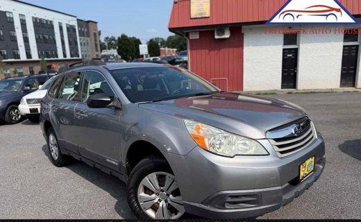 2011 Subaru Outback Base