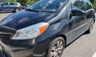 2013 Toyota Yaris LE Hatchback