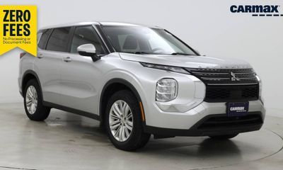 2024 Mitsubishi Outlander ES