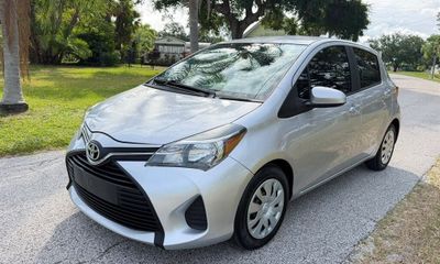 2017 Toyota Yaris L LE SE