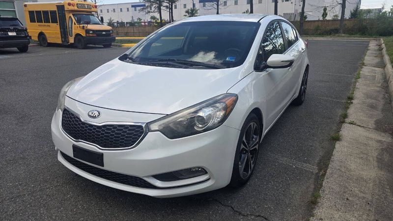 2014 Kia Forte — a typically priced live listing