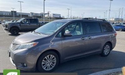 2013 Toyota Sienna LE