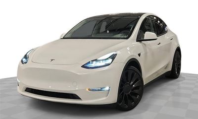 2024 Tesla Model Y Performance