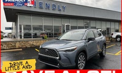 2025 Toyota Corolla Cross XLE