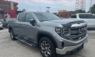 2023 GMC Sierra SLT