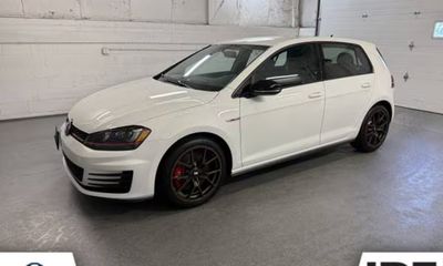 2017 Volkswagen Golf GTI S Sport SE
