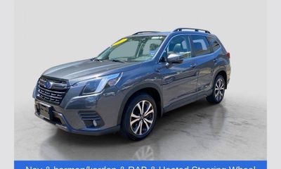 2023 Subaru Forester Limited ES Navi