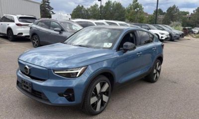 2023 Volvo C40 Ultimate Dark