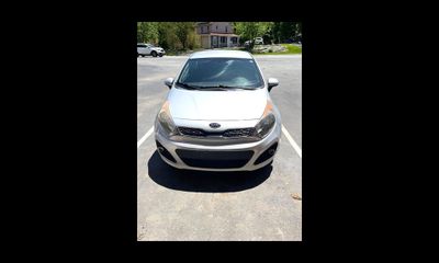 2012 Kia RIO GLS
