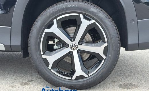 2026 Volkswagen Tiguan 4MOTION SE