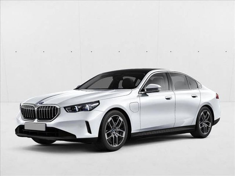 2027 Bmw 550E — a typically priced live listing