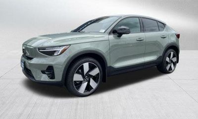 2023 Volvo C40 Plus Dark