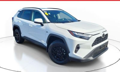 2024 Toyota RAV4 XLE